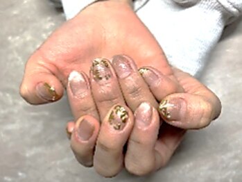 ベビーネイル(Baby nail)の写真/シンプルなデザインでも上品に♪マグネットも同額で施術可能◎普段のシンプルネイルにプラスして華やかさUP