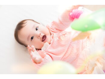 ひがし整骨院の写真/産後の手首の痛みや腰痛に！子育てや仕事の合間に来れるお子様連れOKの整骨院◎