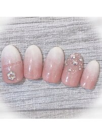 【特集】　ブライダルネイル