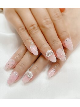 ユメリアネイル(YUMERIA NAIL)/キラキラ大好き！ワンホンネイル