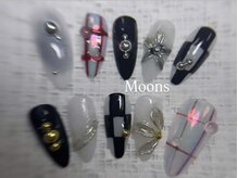 ムーンズ(Moon's)/