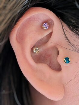 肌リジェ 沼田/耳つぼジュエリー