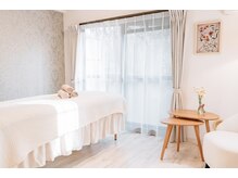 クレアモンテ(CREAMONTE)の雰囲気（靭公園の自然光がたっぷり入ったお部屋で至福の癒し時間を◎）