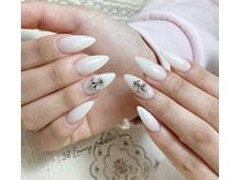 サンジュウハチラグジュアリー(38 LUXURY)/