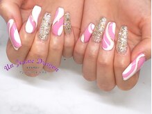 アン ジョーヌドラゴ/【ロングネイル】手書きアート