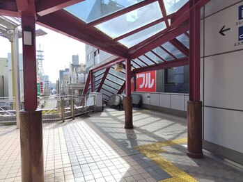 はあとねいる 高松瓦町店/左奥のエスカレーターを降ります