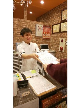 寝屋川駅前整骨院/お話もしっかり聞きます