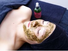 【REVI正規代理】卸販売会社こそ、贅沢な組み合わせメニューのハーブピリングで肌質改善!つるんと水光肌へ