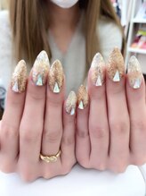 ネイルサロン ティプレシャス(T Precious)/キラキラゴールドネイル☆