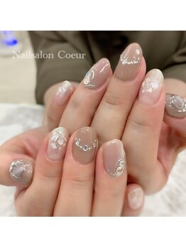 ネイルサロン クール(Nailsalon Coeur)/ベージュ、キラキラネイル