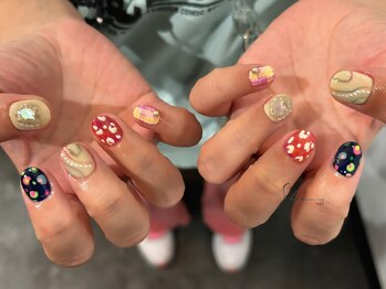 シー(SHE)/定額デザイン