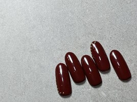 シンプル個性派ネイル
