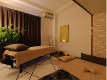 イエローストーブ テンノウジ(YellowStove TENNOJI)/マットorベッドで施術スタート