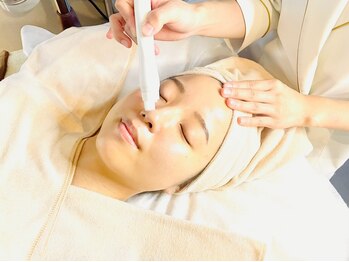 ベルージュ(Belrouge)の写真/気になる毛穴の黒ずみや開きに!敏感肌の方でも◎お肌を労わる優しい施術で肌本来の美しさを引き出します!