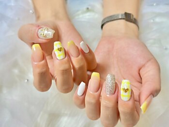 ジプソフィオーレ(Gypsofiore)/チェック柄ネイル