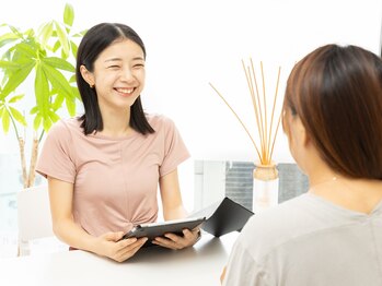 ビーアロー(B arrow)/カウンセリング風景