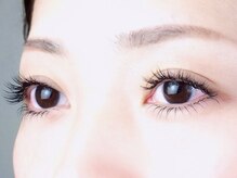 アンベリイルラッシュ(Embellir Lash)/大人女性でも違和感のない目元に