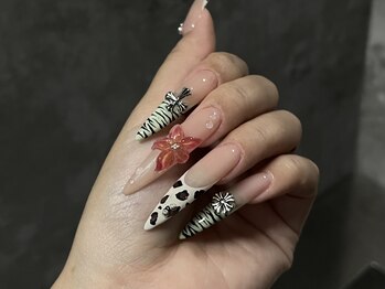 ネイルスタジオイー(nailstudio E)の写真/スピーディーかつ丁寧に!プロのネイリストによる繊細アートで自分だけのオリジナルネイルを☆[心斎橋]