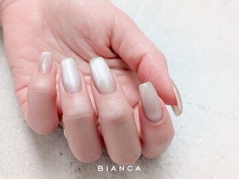 ビアンカ 東京ドームラクーア店(Bianca)の写真/シンプルなニュアンスがお洒落♪話題のマグネットネイルも!色変更OK!Life styleに合わせて選べるデザイン