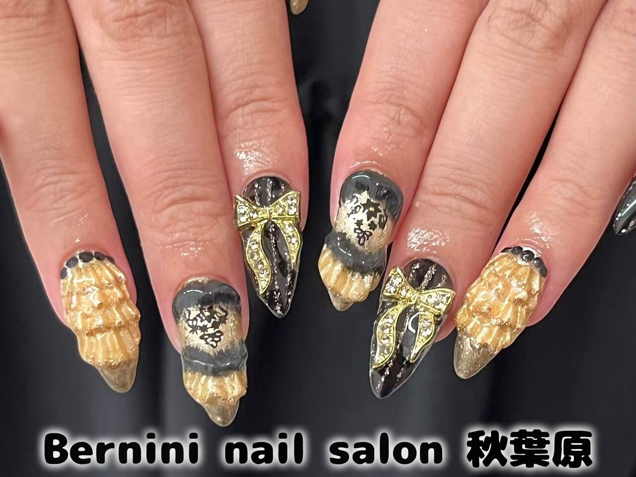 2025年-2026年冬トレンド】痛ネイルのネイルデザイン集｜人気順｜11