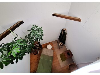 ポポラス(POPORAS)/隠れ家サロン