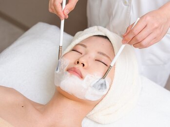 ティースリー(T3)の写真/大人気♪《最先端のダクトピール導入》LEDとの併用でハリのあるぷるつや美肌へ☆