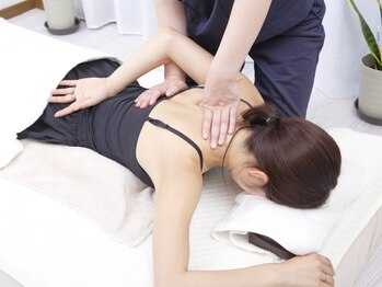 美容整体 綾の写真/【女性専用美容整体】厚腹太腰に悩む大人女性から圧倒的リピート率♪美容整体+小顔+痩身機器90分