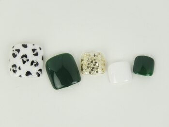 クリスタルネイルサロン(Crystal Nail)/