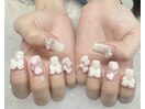 リボン×ハートホワイトネイル