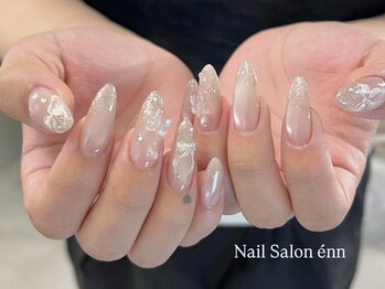 エン(enn)の写真/自爪の形にコンプレックスがある方・長さでお悩みの方も《Nail Salon enn》で理想の指先に♪