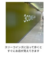 メメル 河原町OPA店(memelu)/スリーコインズに沿って歩きます