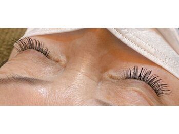 オッジヘアー/マツエク100本　8月正田