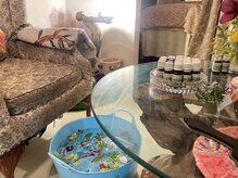 カレイド マニョ(kaleido manyo)の雰囲気（足元から緩め、今日の香りを選びます）