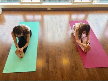 ホットヨガスタジオ ビープラス 天満橋店/初心者でも大丈夫☆