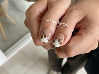 アルジャーノン リトリート(ALGERNON retreat)/アニマル柄ネイル