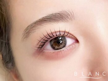 アイラッシュサロン ブラン ピオレ姫路店(Eyelash Salon Blanc)の写真/【美眉毛×美まつげキープ♪】アイブロウやまつげパーマで目元をアップデート!学割U24クーポンも★