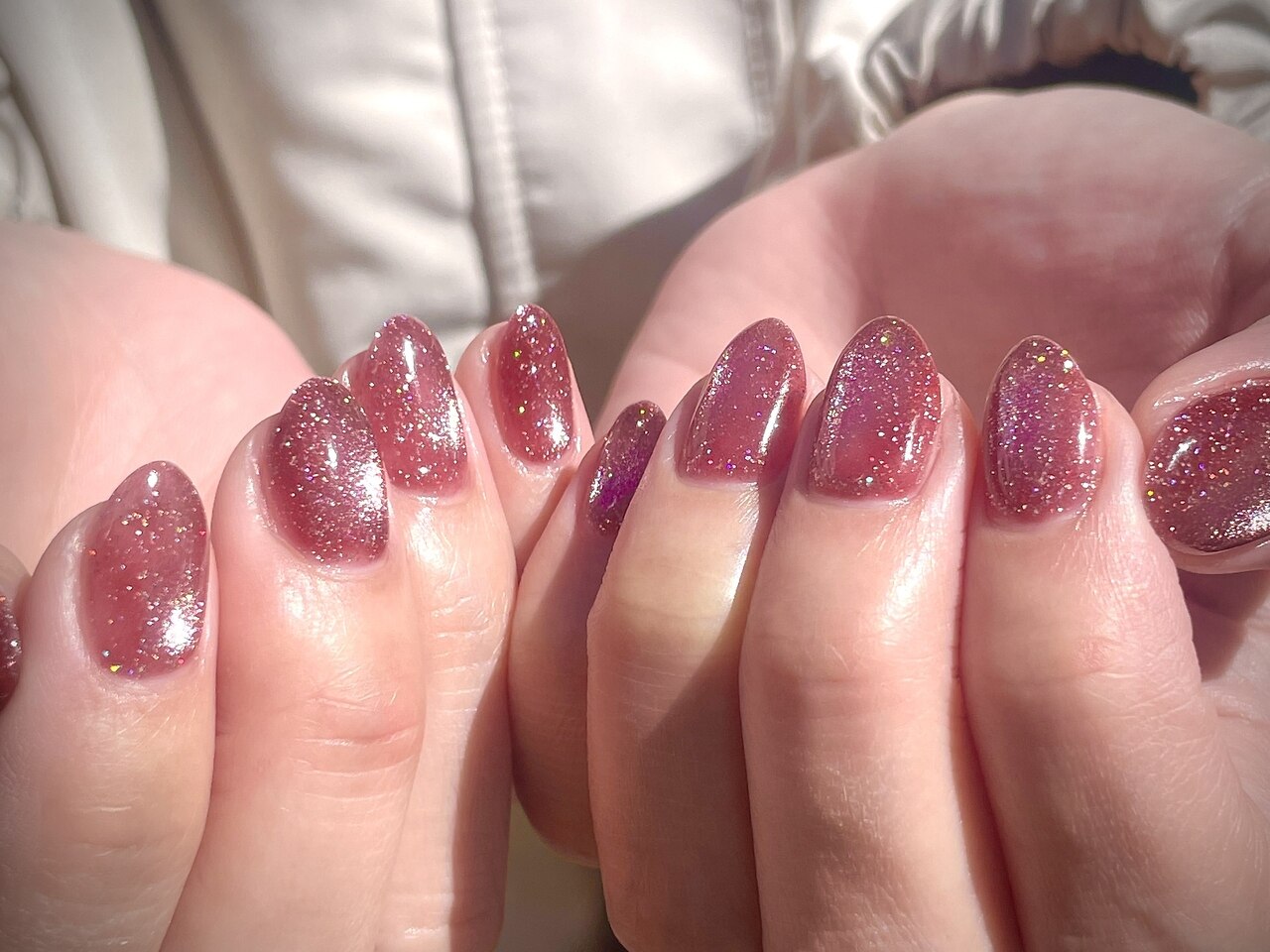 2026年秋トレンド】チェリーピンク ハンドのネイルデザイン集｜人気順