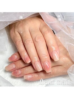 フラワーネイル 古河店(Fleur nail)の写真/シンプルなお仕事用ネイルも♪丁寧×高技術☆アートのご相談も経験豊富なネイリストにお任せ下さい！