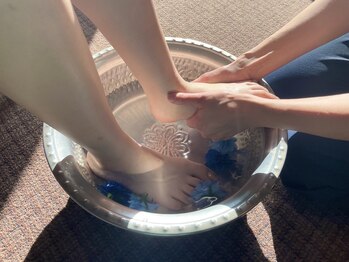 タルゴドゥエイチツーオー ホテル日航大阪店/ラベンダー入り足湯で血行促進