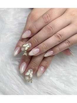 ミュゲ ネイル(Muguet Nail)の写真/蝶々パーツ