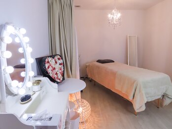 カレ/施術部屋は地下になります。