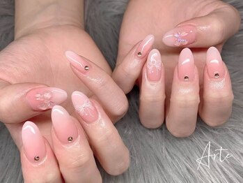 アルテ 松戸店(Arte)の写真/長さだしで華やかな指先を演出♪自爪の形にコンプレックスを抱えている方にも◎お悩みをご相談ください！