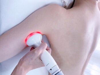 キアナ 横浜店(Kiana)の写真/【バストアップ×二の腕ほっそり】同時に叶う!成功者続出バストケアと、痩身機器による二の腕ダイエット♪