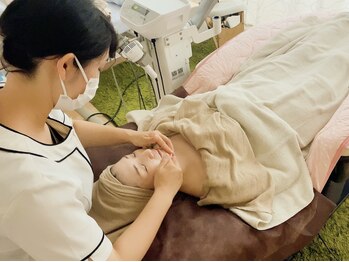 サレーヌ フェイシャルサロン 塩尻店/勉強会でスキルアップ！