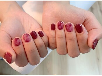 アンドクラッシィ(&classy.)/秋におすすめトレンドネイル