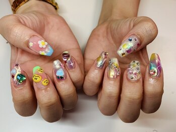ネイルビー(Nail Bee)の写真/高技術&ハイセンスな施術！4本やり放題定額ベーシックコース¥6500/10本やり放題定額デザインコース¥7990