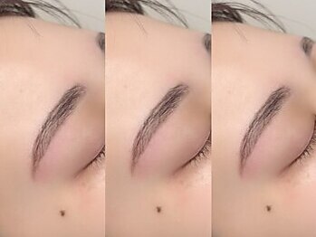 Vias まつげパーマ/パリジェンヌ/眉毛/マツエク/四日市の写真/【眉毛で顔の印象は8割変わる】プロの黄金比分析で叶える美眉スタイリング★毎朝のメイクも楽に♪