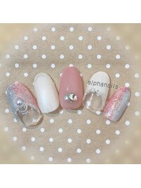 【特集】　ブライダルネイル