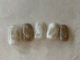 ベージュホワイトもやもや