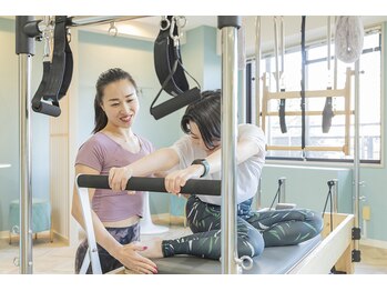 ジーンピラティスウメダ 梅田店(Gene Pilates Umeda)